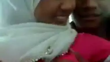 Arabian hijab girl’s live cam sex