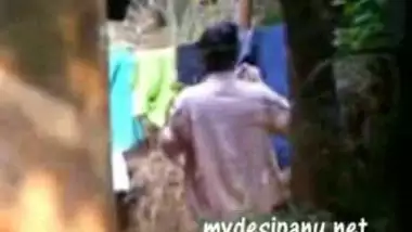 Mallu bhabi outdoor changing after bath MMS