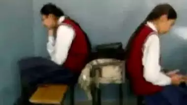 Classroom Kissing in Punjab