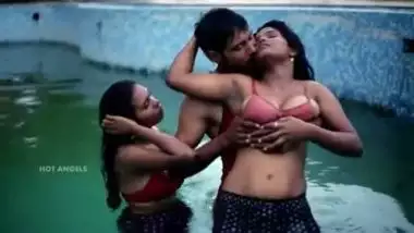 Pune business man outdoor threesome sex