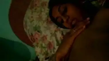 Desi sex of bangladeshi girl making her nude selfie front of lover