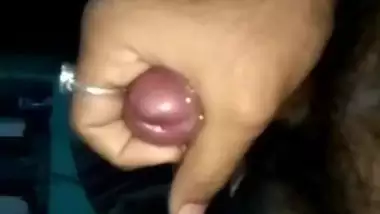 Desi indian masturbate