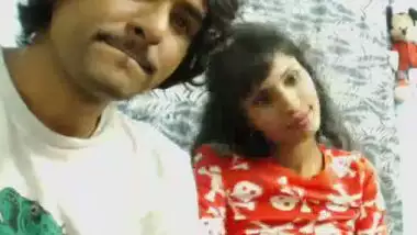 Desi maid getting romantic on cam show with owner