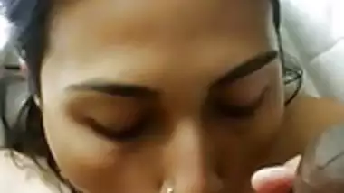 Beautiful Horny Desi Babe Blowjob