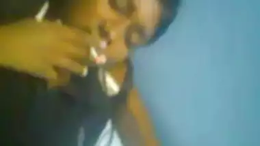 Desi girl smoking and giving blowjob