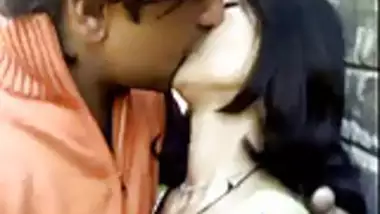 He just love kissing his sweet looking Indian girlfriend