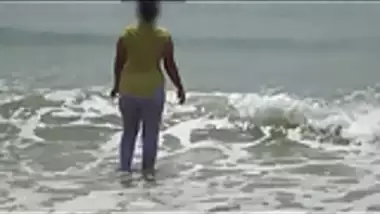 desi bhabhi on beach....