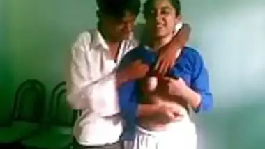 Desi bangla SSC students fuck in Class muslim suck doggy