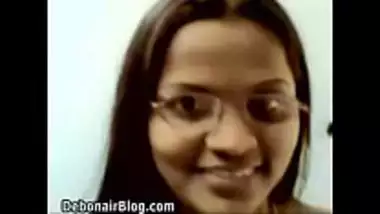 Nude Mallu woman shows her assets to her boss