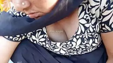 Indian Desi Cleavage - 12 (MILF)