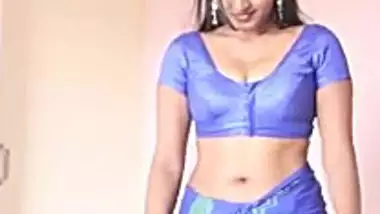 NAVEL - Trying to force indian wife