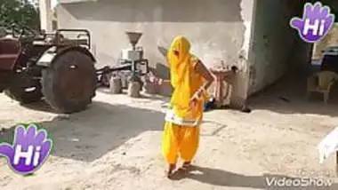 village bhabhi dance