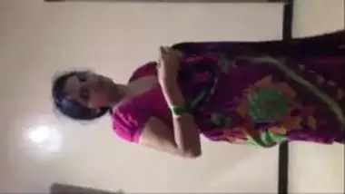 Sexy Aunty Removing Saree In front Of Lover