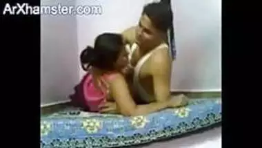 Indian college couple MMS