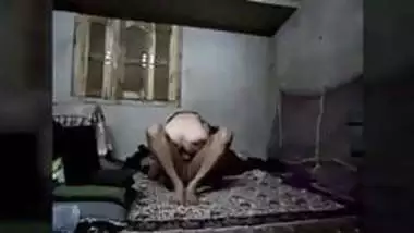 Pakishtani couple on honeymoon sex video