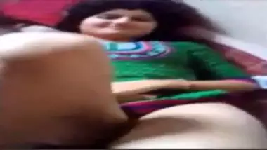 21 years desi school girl exposing pussy for fuck