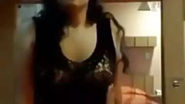 Desi bhabhi enjoy