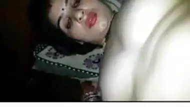 Hot bhabhi doing in bed