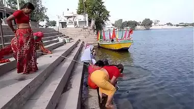 Indian old aunties bathing gonga openly. BIG ASS & BOOBS!!!