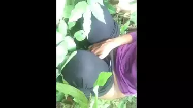 sri lankan jungle girl2 නේතු බැද්දට රින්ගලා මෝලෙන් ගත්ත ඉමො කොල් එක2