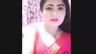 Beautiful Sexy Paki Bhabi Nude Dancing On Tip Tip Varsa Pani