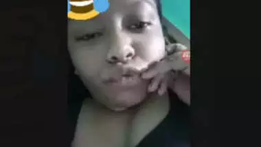 Bangladeshi Girl Pushpita Showing Boobs On Video Call