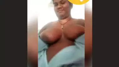 Bigboob Chubby Tamil Girl Showing On VideoCall 2Clip