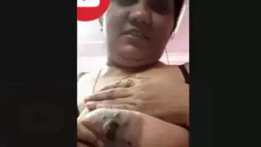 Desi Punjabi Bigboob Bhabi Showing