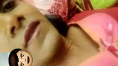 Slim Desi Girl Showing on Video Call