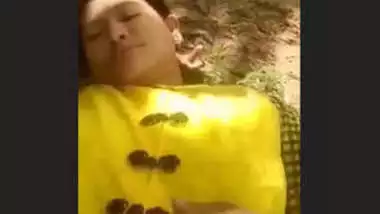 Sexy nepali boudi outdoor fucking