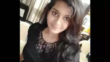 Desi hot couple meet at hotel room