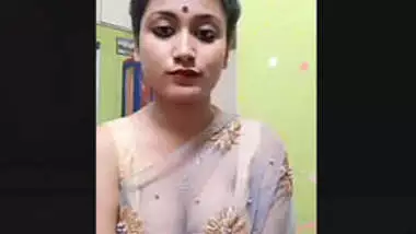 Mousumi Bordoloi Teasing In Live