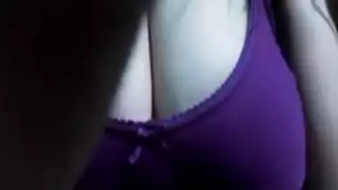 DESI INDIAN GF SHOWS GIANT TITIES