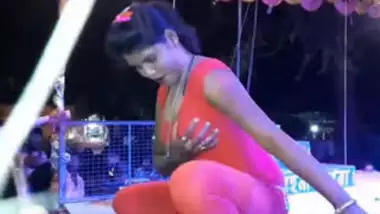 Sexy dance at Bengali hot song