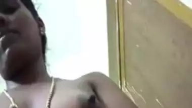 Sexy desi solo nude MMS