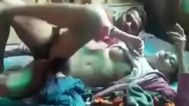 Punjabi hot padosan ko chod chod ke usko garbhwati kia