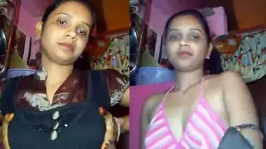 desi babe chandini showing boobs