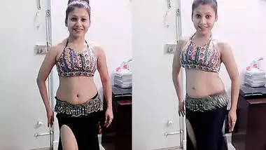 cute college babe bindu bolar erotic chubby navel saggy belly dance