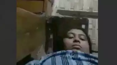 Unsatisfied Bangladeshi Horny Village Bhabi Pussy Fingering