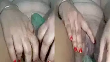 punjabi bhabhi masturbating with cucumber