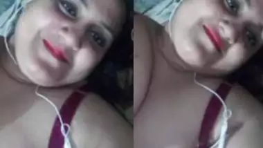 Unfaithful Married Desi Beautiful Bhabi From Narayanganj Showing On video Call With Lover