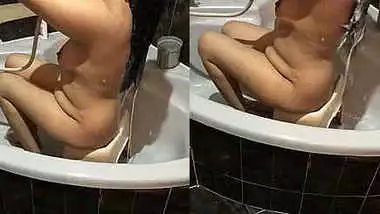 desi wife taking bath recorded by husband with audio