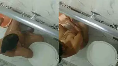 Desi wife nude bathing in bathroom recording by spy cam