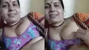 Mature Indian wife romance with lover on live video call