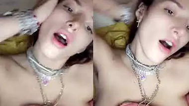 Bella Thorne – Nude Selfie Video