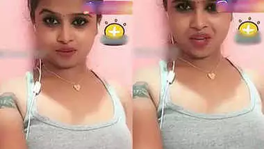 Bong Girl, Cute Video Call Recorded, She is hot and Cute