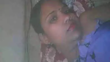 Sexy Indian Wife Showing Her Boobs And Pussy