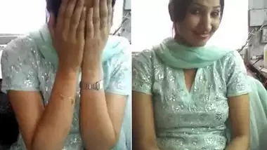 Cute desi girl boobs press