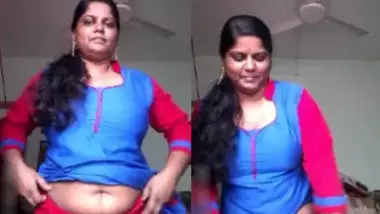 Sexy Mallu Bhabhi Showing Her Big Boobs and Pussy To Lover Part 2