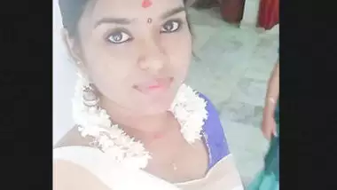 Desi village bhabi nice pussy